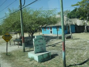 Belize Bus Fahrt Mennoniten Grenze by Birgit Strauch Shiatsu & Bewusstseinscoaching
