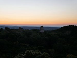 Tikal Sonnenaufgang Guatemala by Birgit Strauch Shiatsu & Bewusstseinscoaching