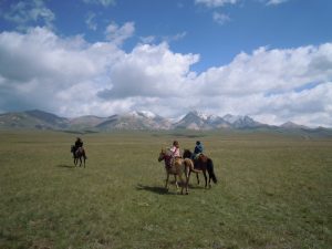 Pferde reiten Song Kul Tien Shan by Birgit Strauch Shiatsu & Bewusstseinscoaching