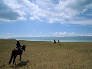Pferde reiten Song Kul Tien Shan by Birgit Strauch Shiatsu & Bewusstseinscoaching