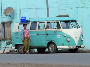 VW Bus Yangoon Myanmar by Birgit Strauch Shiatsu & Bewusstseinscoaching