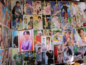 Aung San Suu Kyi Markt Radtour Bagan by Birgit Strauch Shiatsu & Bewusstseinscoaching