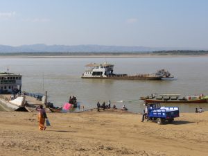 Hafen von Bagan by Birgit Strauch Bewusstwandlerin Bewusstseinscoaching