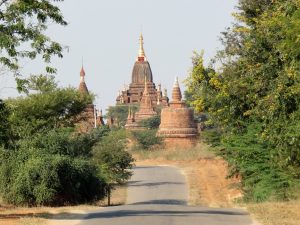 Mönche Bagan by Birgit Strauch Bewusstwandlerin Bewusstseinscoaching