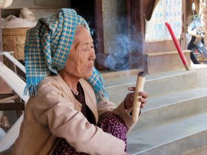 Zigarre Frau Taung Bi Bagan by Birgit Strauch Bewusstwandlerin Bewusstseinscoaching