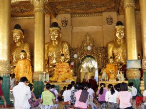 Shwedagon Pagode Yangon Burma by Birgit Strauch Bewusstwandlerin Bewusstseinscoaching