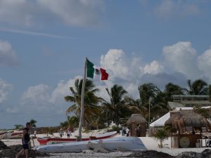 Mezzanine Tulum Strand Mexiko by Birgit Strauch Bewusstseinsscoaching und Shiatsu