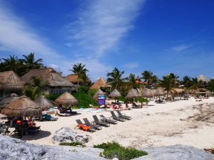 Mezzanine Tulum öffentlicher Strand Mexiko by Birgit Strauch Bewusstseinsscoaching und Shiatsu