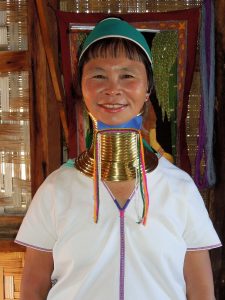 Inle Lake Padaung Frau Giraffenhalsfrauen Myanmar by Birgit Strauch Shiatsu & Bewusstseinscoaching