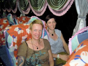 Nachtbus nach Mandalay by Birgit Strauch Bewusstseinscoaching & Shiatsu