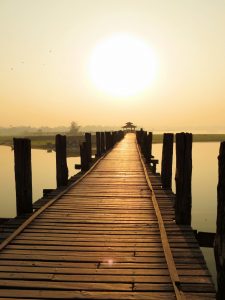 U Bein Brücke Mandalay Sonnenaufgang by Birgit Strauch Bewusstseinscoaching & Shiatsu
