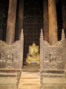 Bagaya Kyaung Kloster Inwa Pferdekutsche by Birgit Strauch Bewusstseinscoaching & Shiatsu20