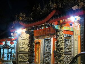 Tempel Kuching Borneo by Birgit Strauch Shiatsu & Bewusstseinscoaching