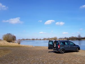 Minicamper Elbe bei Tangermünde by Birgit Strauch Bewusstseinscoaching